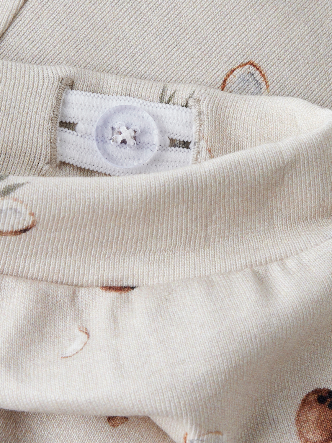 model_shot-front_full